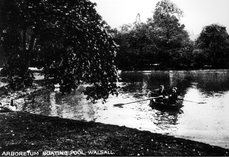 Walsall Arboretum Boating Pool. Photo courtesy of Walsall Archives.