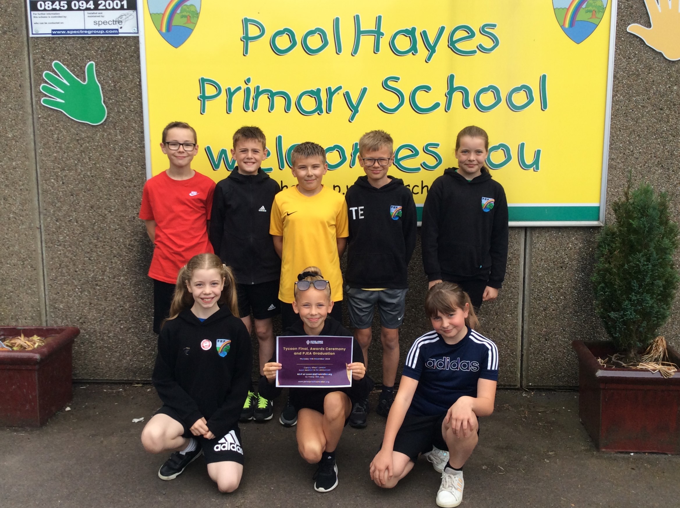 Crafty Arts team from Pool Hayes primary school