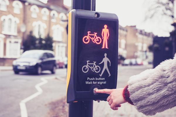 Pedestrian crossing box showing red