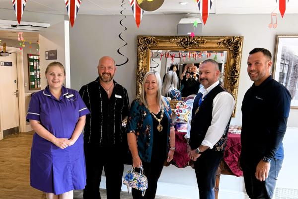 The Mayor marking VJ 80 Day at Rushall Care Home